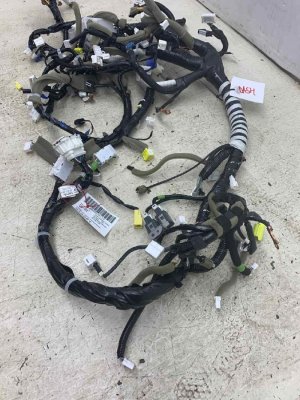 2018 INFINITI QX80 Dashboard Wiring Harness Assembly (Used OEM)