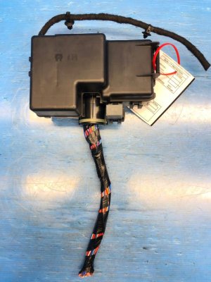 2017-2019 Volvo XC90 Trunk Mounted Fuse Box (Used OEM)