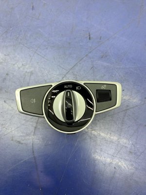 2014-2020 Mercedes-Benz S320 Headlamp Switch (Used OEM)