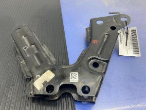 2021-2024 Jeep Grand Cherokee L Shear Plate Bracket (Used OEM)