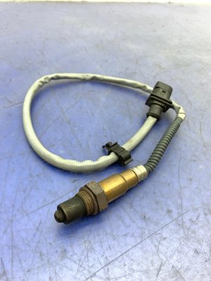 2013-2020 Maserati Quattroporte Upper Oxygen Sensor - Front (Used OEM)