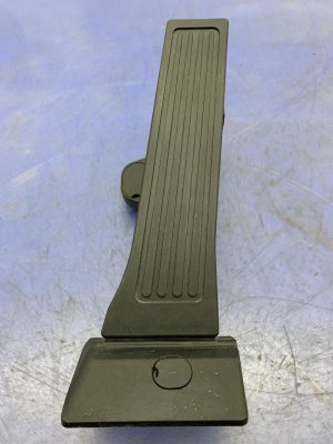 2017-2020 Genesis G80 Accelerator Pedal Assembly (Used OEM)