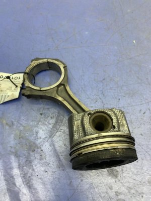 2019-2023 GMC Sierra 2500 HD Engine Piston and Connecting Rod Assembly (Used OEM)