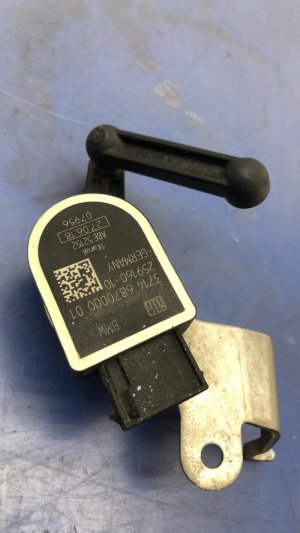 2018-2024 BMW X3 Height Level Sensor - Front, Left (Driver) (Used OEM)