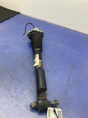 2017-2019 BMW 750Li Front Seat Belt Assembly with Pretensioner (Used OEM)