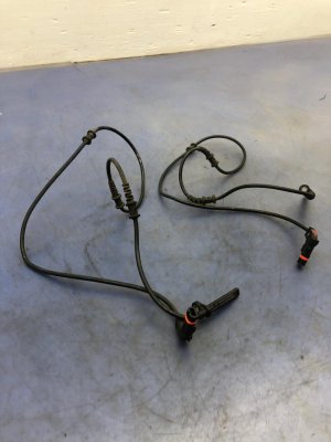2012-2015 Mercedes-Benz ML350 ABS Wheel Speed Sensor Set - Front (Used OEM)