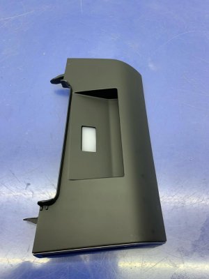 2022-2023 Hyundai Santa Cruz Center Trim Panel with Light - Front (Used OEM)