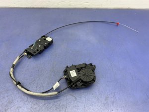 2017-2023 BMW 528i Trunk Lid Power Lock Latch Actuator - Rear (Used OEM)