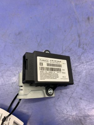 2018-2020 Lincoln Navigator Headlamp Control Module (Used OEM)