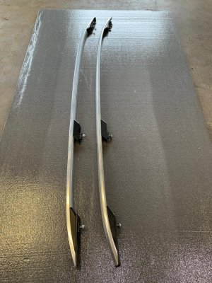 2012-2015 Mercedes-Benz ML350 Roof Mounted Luggage Rack Cross Bar Set (Used OEM)