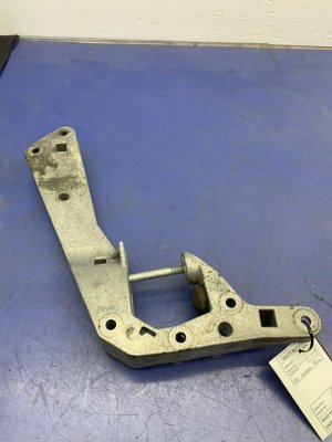 2018-2024 BMW X3 Automatic Transmission Bracket (Used OEM)