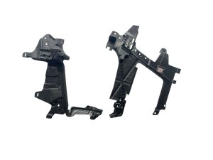  Tesla Model x Trunk Trim Mounting Support Bracket Assembly - Rear (Used OEM)