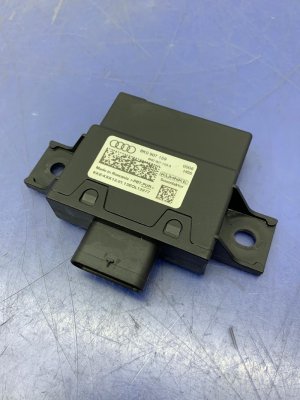2013-2017 Audi S5 Body Sound Actuator Control Module (Used OEM)