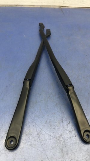 2016-2022 BMW 750i Windshield Wiper Arm Set (Used OEM)