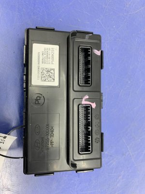 2022-2023 Hyundai Santa Cruz Climate Temperature Control Module (Used OEM)