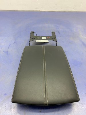 2022-2025 INFINITI QX60 Black Center Console Armrest - Front, Left (Driver) (Used OEM)