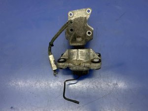 2014-2022 Land Rover Range Rover Sport Engine Mount Bracket (Used OEM)