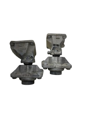2014-2020 Land Rover Range Rover Sport Engine Mount Bracket Set (Used OEM)