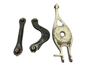 2023-2025 Honda HR-V Lower Suspension Control Arm Set - Rear, Right (Passenger) (Used OEM)