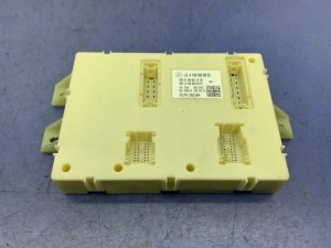 2012 Mercedes-Benz ML350 Rear Signal Acquisition Module (SAM) (Used OEM)