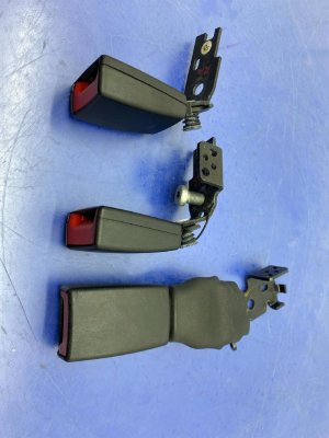 2017-2020 Mercedes-Benz E500 Seat Belt Buckle Set - Rear, Left (Driver) (Used OEM)
