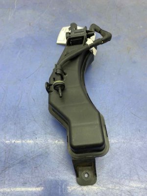 2015-2021 Lincoln Navigator Engine Vacuum Valve Reservoir Tank (Used OEM)