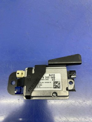 2016-2020 BMW X3 USB Hub Audio Interface Control Module (Used OEM)