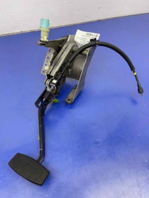 2018-2021 Ford Expedition Burgundy Trailer Towing Hitch Assembly (Used OEM)