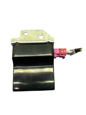 2018-2023 Chrysler 300 Radio Satellite Antenna Control Module (Used OEM)