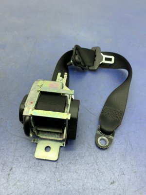 2013-2016 Mercedes-Benz GL550 Black Second Row Seat Belt Assembly - Rear, Right (Passenger) (Used OEM)