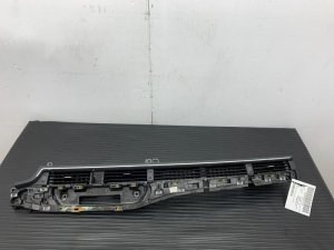 2018-2023 Audi A5 Center Dash A/C Air Vent Grille - Front (Used OEM)
