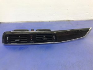 2014-2021 BMW 228i Center Dash Dual Air Vent Grille with Molding - Front (Used OEM)