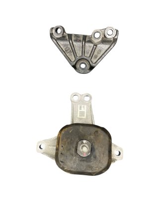 2021-2025 Kia Sorento Engine Support Bracket Mount Set - Front (Used OEM)
