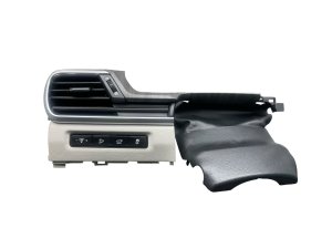 2023-2025 Kia Telluride Dash Air Vent Grille with Trim Cover and Upper Shroud - Front (Used OEM)