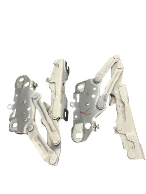 2018-2024 BMW X3 Hood Hinge Set - Front, Right (Passenger) (Used OEM)