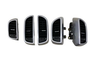 2011-2018 Porsche Cayenne Dashboard and Console Air Vent Set - Rear (Used OEM)