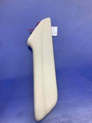2020-2021 Cadillac XT6 Center Console Trim Panel - Right (Passenger) (Used OEM)