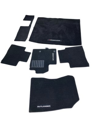 2022-2026 Mitsubishi Outlander 6-Piece Carpet Floor and Trunk Cargo Mat Set (Used OEM)
