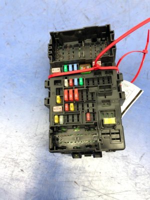 2016-2020 Chevrolet Tahoe Dashboard Fuse Relay Junction Box - Front (Used OEM)