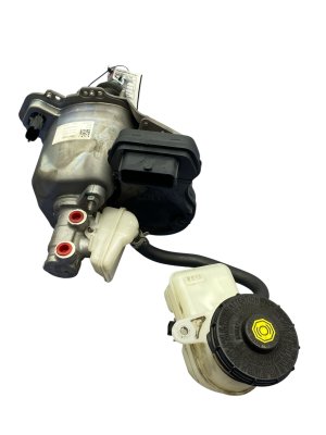 2023-2024 Honda Pilot Power Brake Booster and Master Cylinder Assembly (Used OEM)