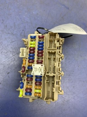 2015-2024 Nissan Murano Junction Relay Fuse Box - Front (Used OEM)