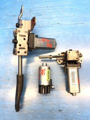 2015-2020 Audi A3 Seat Track Adjustment Motor Set - Front, Right (Passenger) (Used OEM)