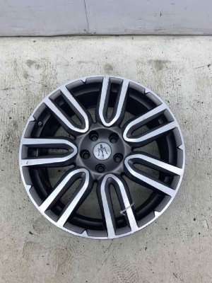 2013-2025 Maserati Quattroporte Gray 19x8.5 7 Double-Spoke Gray Machined Alloy Wheel (Used OEM)