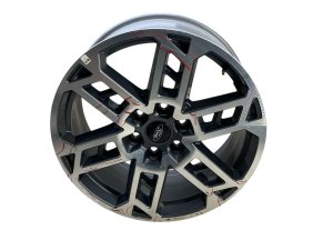 2025 Ford Expedition 20x8.5 6-Slotted Spoke Alloy Wheel (Used OEM)