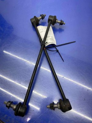 2021-2025 Kia Sorento Suspension Stabilizer Bar Assembly - Front (Used OEM)
