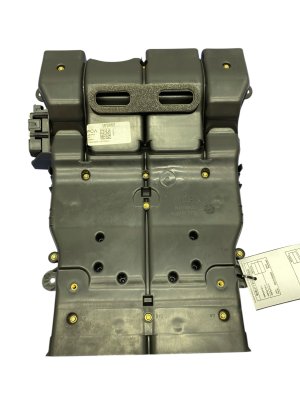 2022-2023 Jeep Wagoneer Heater and A/C Air Vent Valve Duct Hose Assembly - Rear (Used OEM)