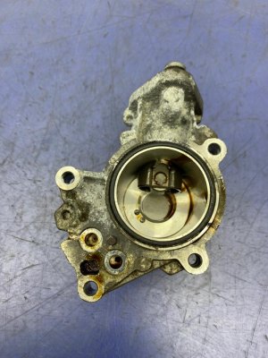2013-2020 Mercedes-Benz SL320 Black Engine Mounted High Pressure Fuel Pump (Used OEM)