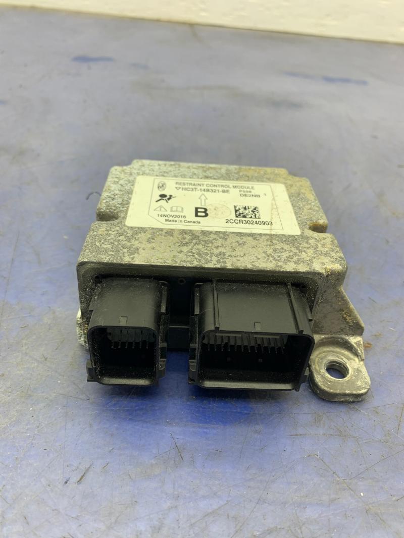 2017-2019 Ford F-550 Super Duty Airbag Control Module (Used OEM)
