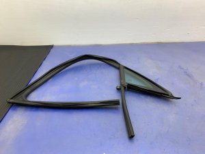 2021-2024 Kia K5 Acoustic Door Glass - Front, Right (Passenger) (Used OEM)