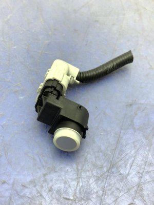 2017-2019 Genesis G90 Bumper Mounted Parking Assist Sensor - Rear (Used OEM)